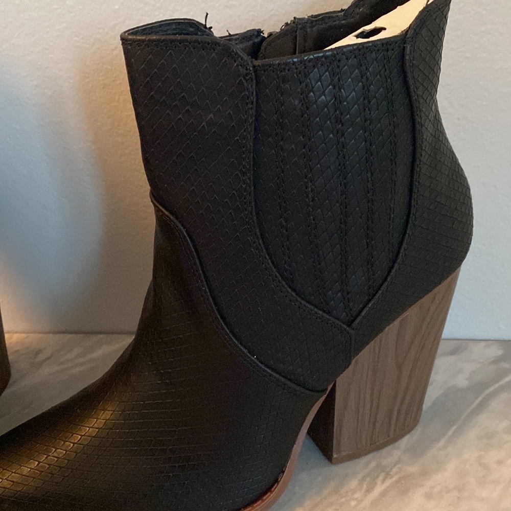 Black snake booties - Picture 5 of 6